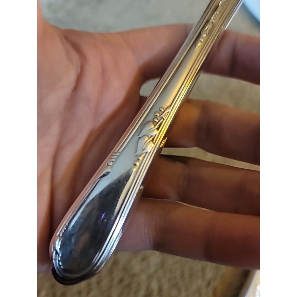 Oneida Wm A Rogers Meadowbrook Heather Silverplate Butterknife